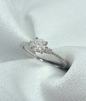 18kt. White Gold Diamond Engagement Ring