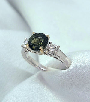 18kt White Gold 3 Stone Tourmaline Ring